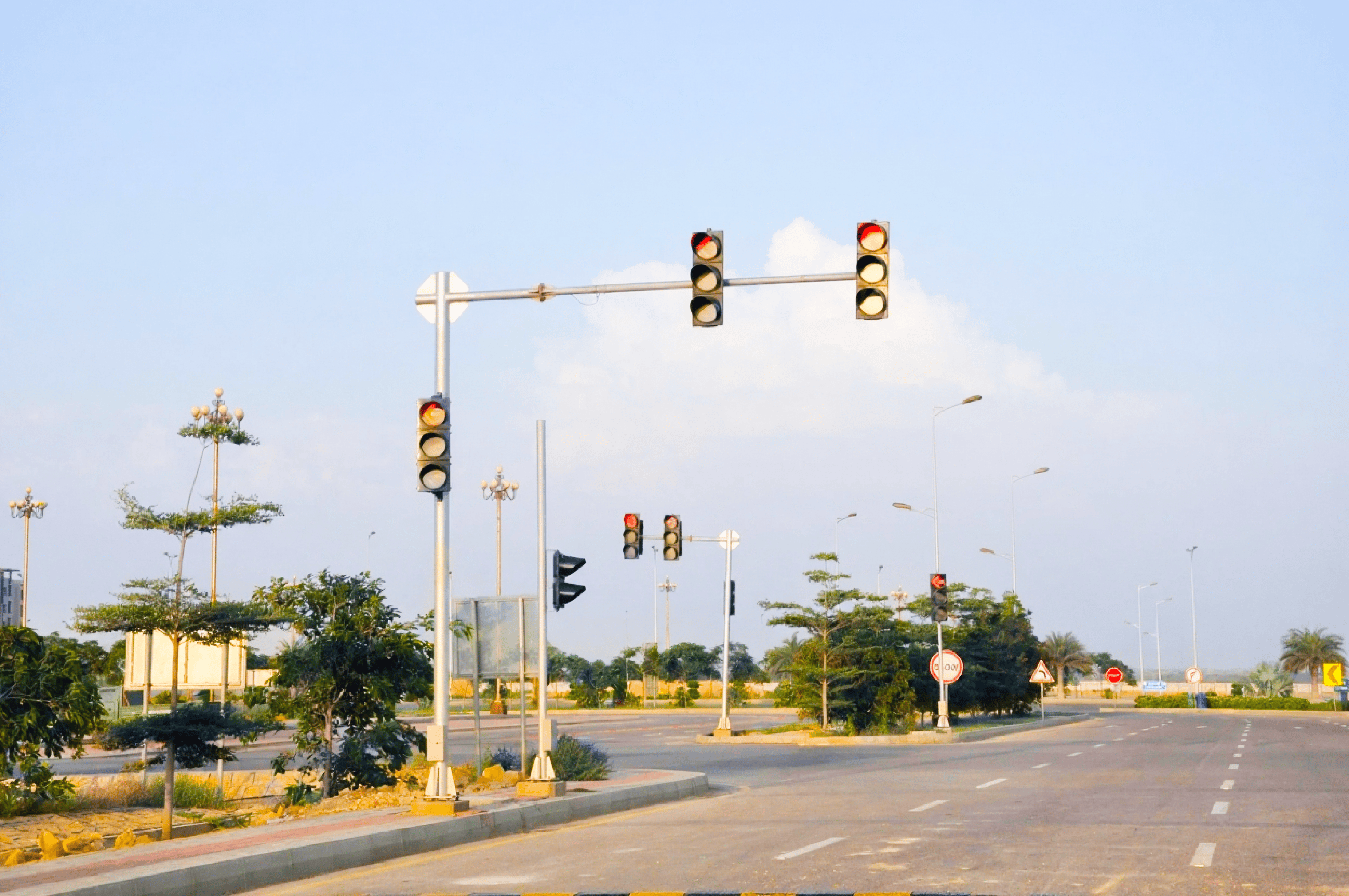 Cột tín hiệu giao thông